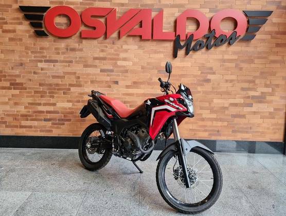 HONDA XRE 300 SAHARA RALLY 